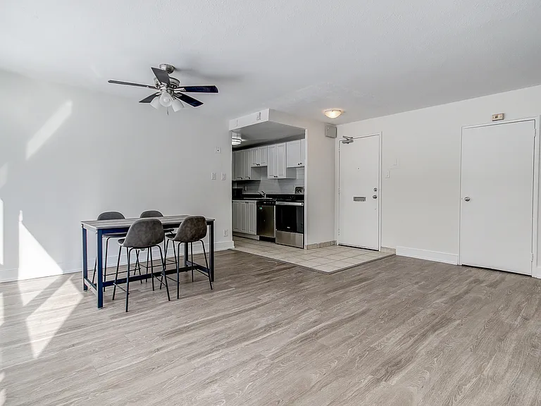 133 Erskine Ave — Photo 8