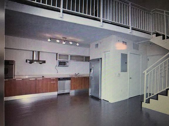 4th image of 1528 Brickell Ave APT 203
