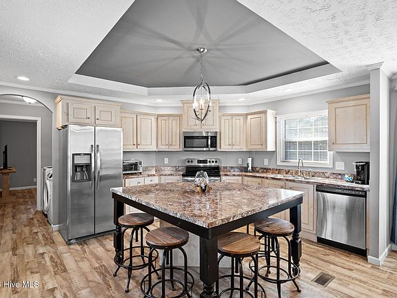 5th image of 2255 W Tanglewood Drive SW