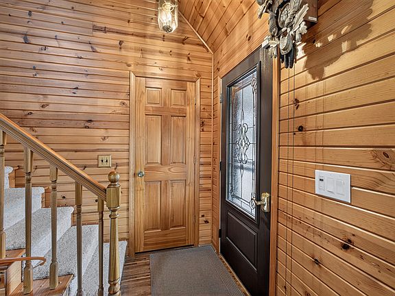 3rd image of 23649 Monroe Rd #483