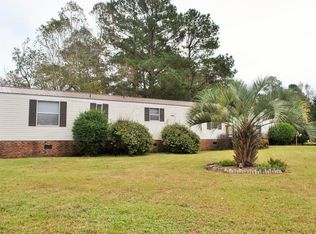 1161 Watts Landing Rd, Hampstead, NC 28443