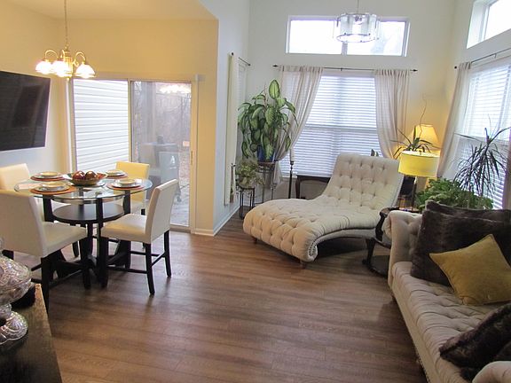 3rd image of 1021 Longwell Pl #A