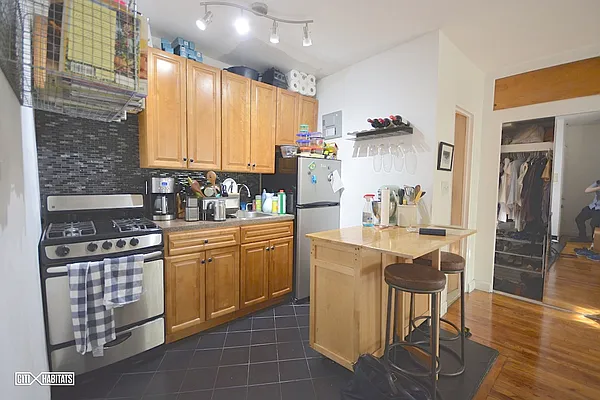 Rented by Citi Habitats | media 2