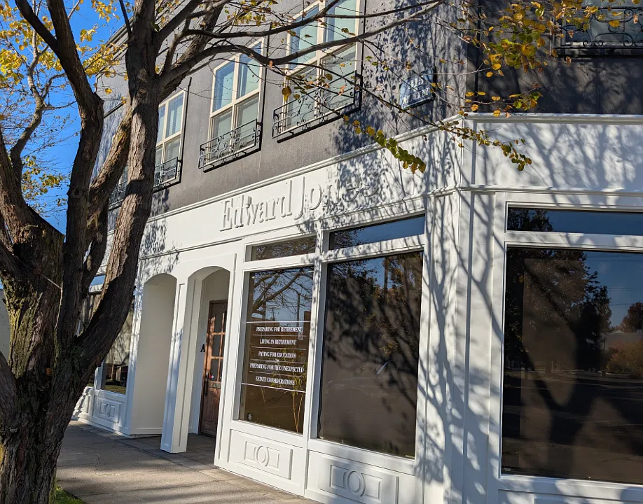 315 E Main St #D
