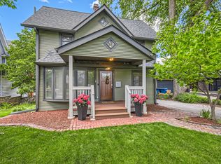 611 W Chicago Ave, Hinsdale, IL 60521