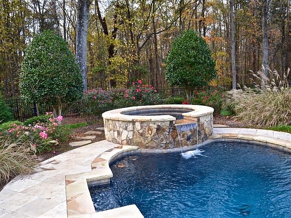 Heated Saltwater Pool 