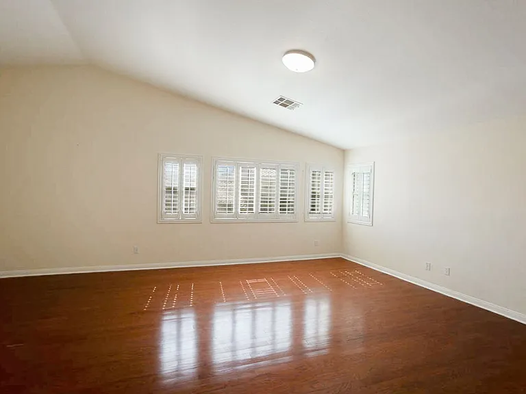 2120 Waterbury Ln — Photo 31