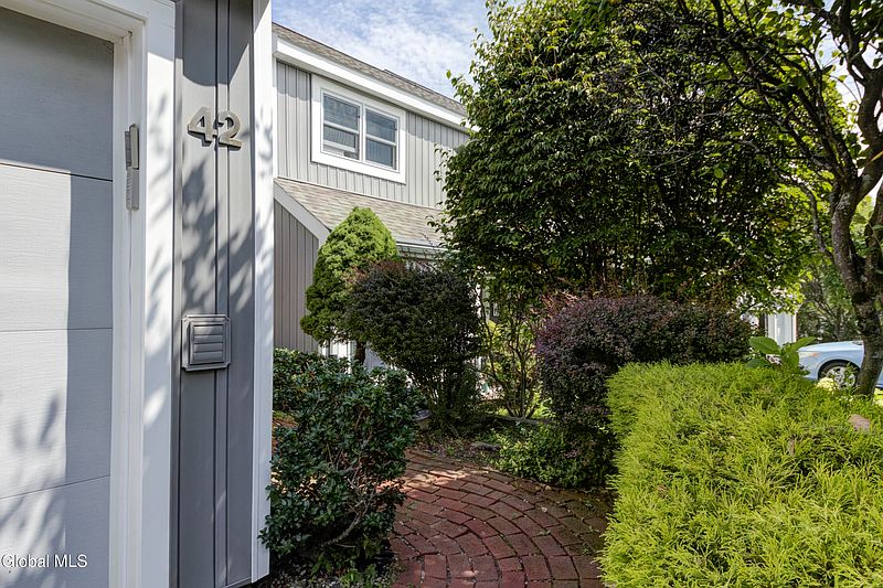 2nd image of 42 Greystone Drive