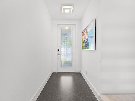 5th image of 3055 Waterside Circle