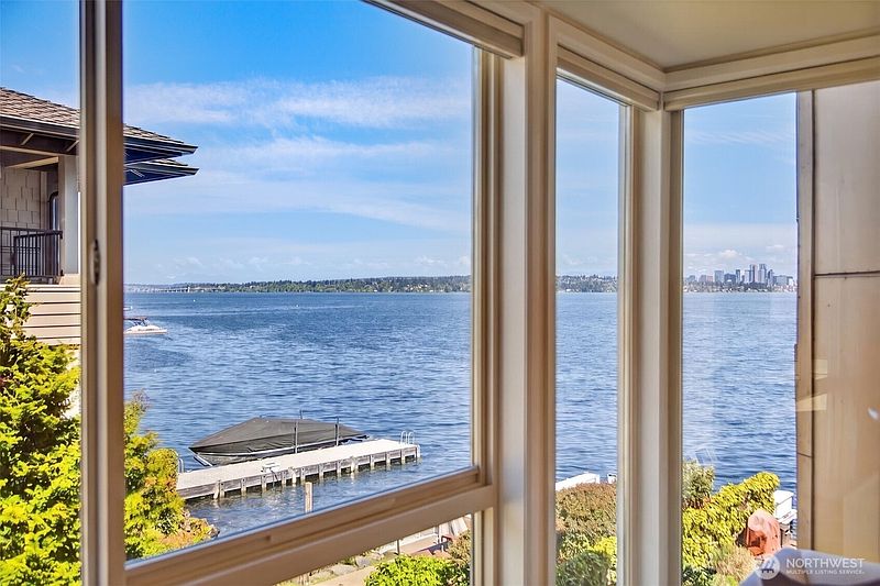 5th image of 510 Lakeside Avenue S #6