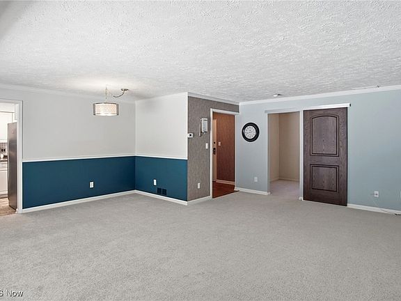2nd image of 520 Meredith Ln APT 309