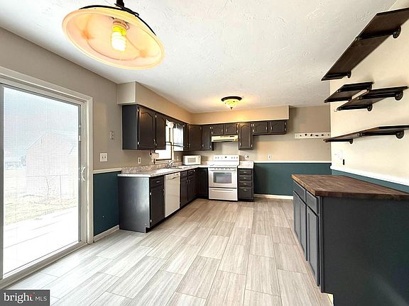 4th image of 602 Cricket Ln