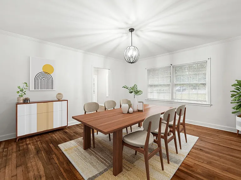 3596 N Stratford Rd NE — Photo 1