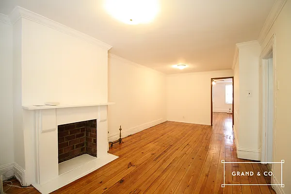 Rented by Grand & Co. | media 26