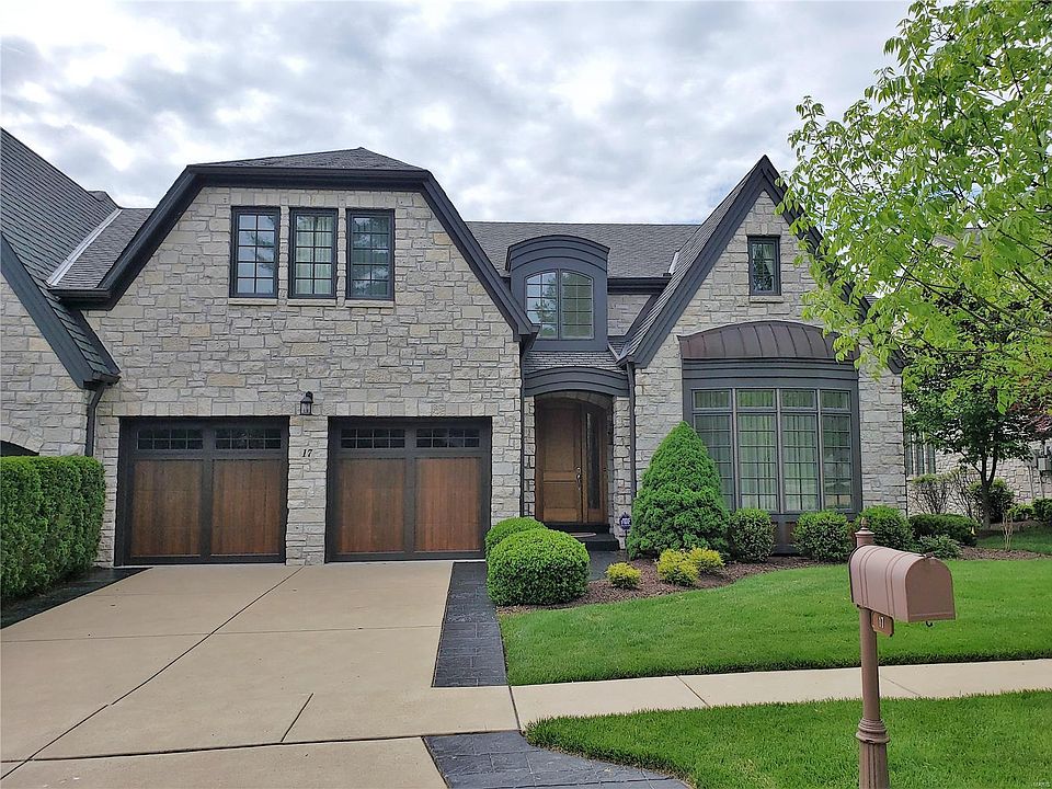 1st image of 17 Bonhomme Grove Ct