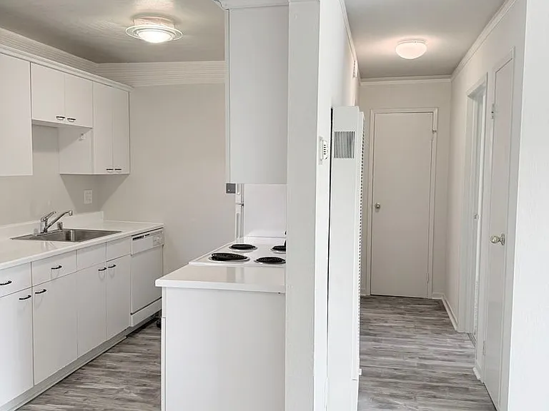 Sierra Vista — Photo 3
