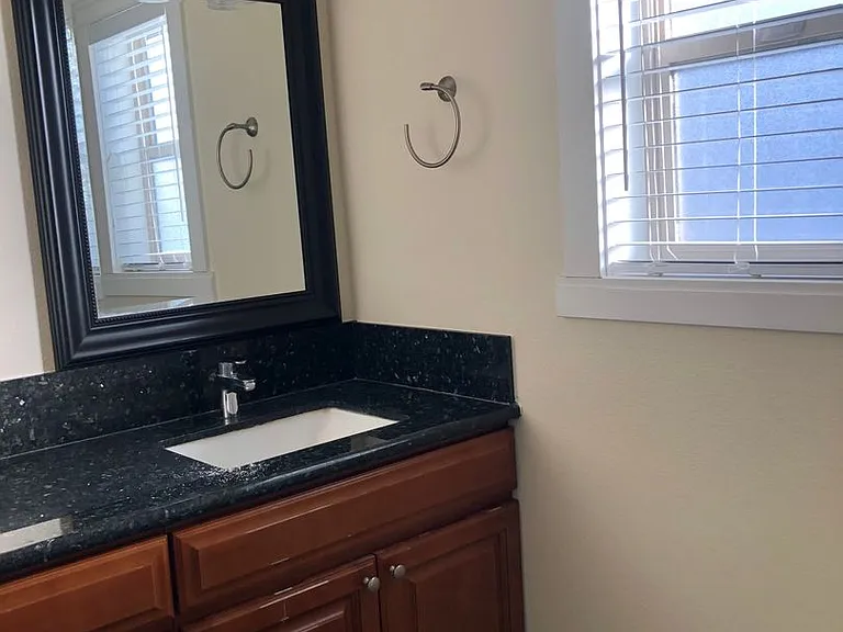 4334 Vineyard Ter — Photo 21