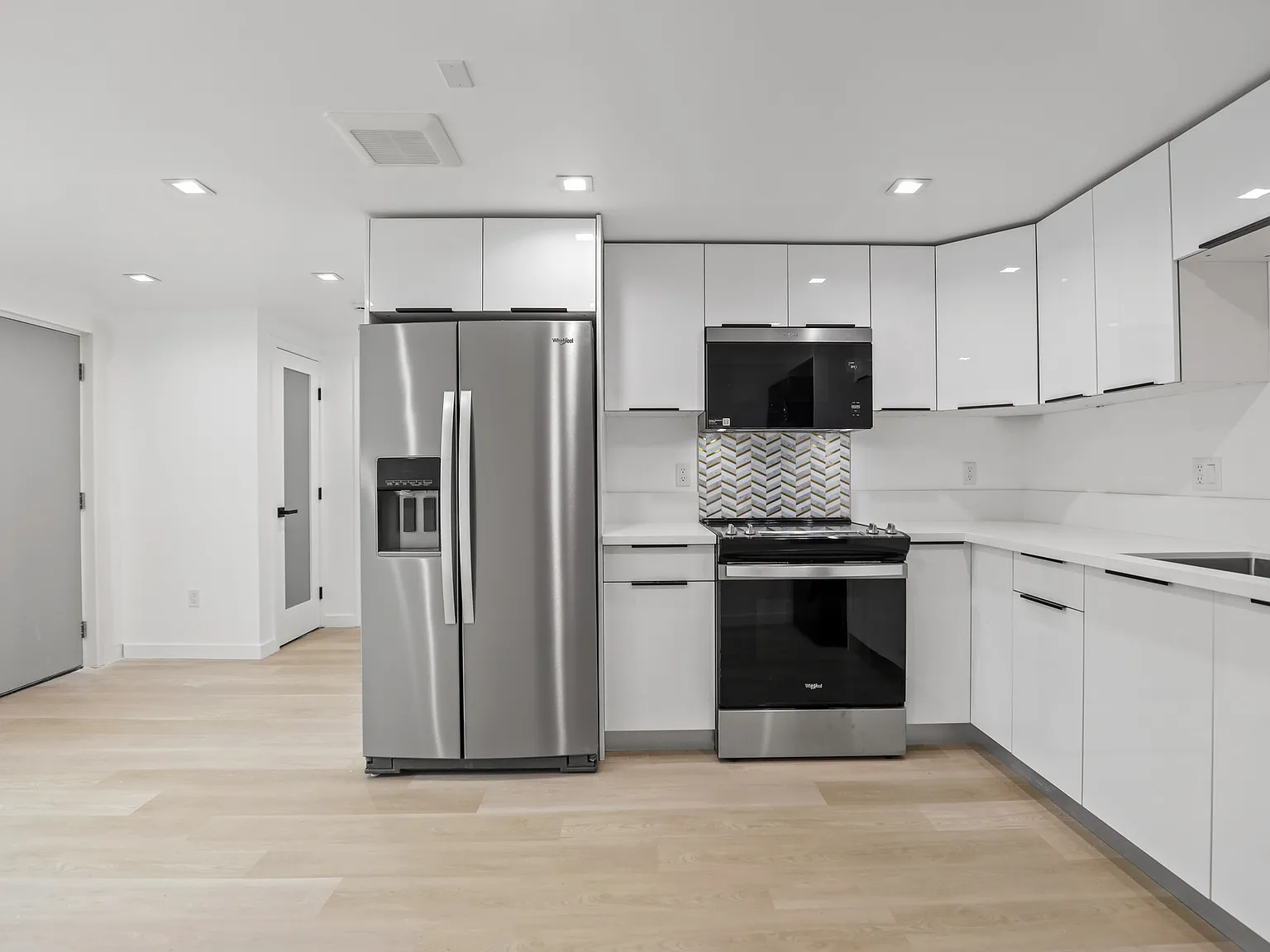 New Two Bedroom | Redefining Modern Living | Glassel Park — Photo 3