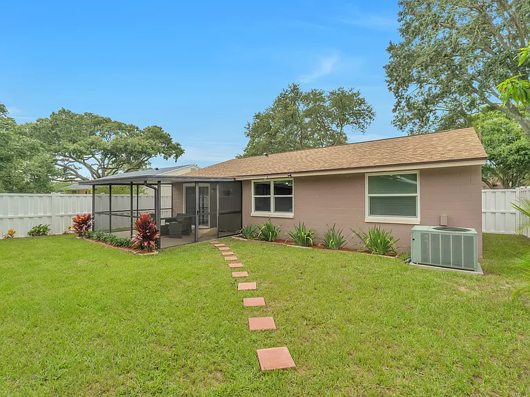 12447 Mondragon Dr — Photo 27