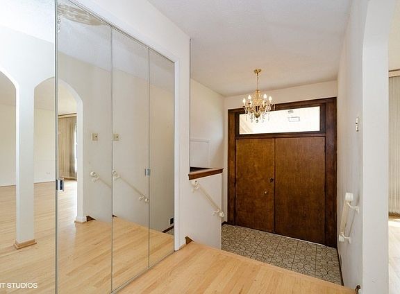 2nd image of 4630 W Estes Ave