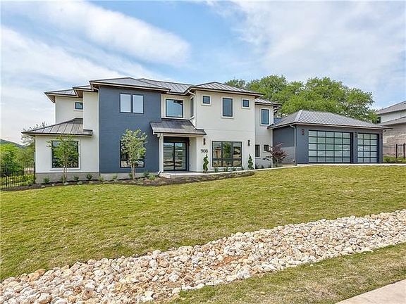 2nd image of 908 Cypress Grove Dr