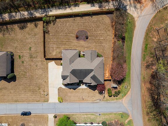 3rd image of 2 Talavera Ln