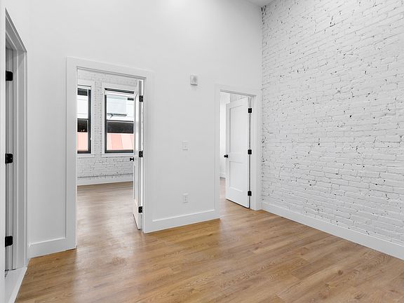 3rd image of 99 Richmond St #208