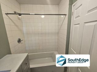 156 S 9th St #1, Newark, NJ 07107
