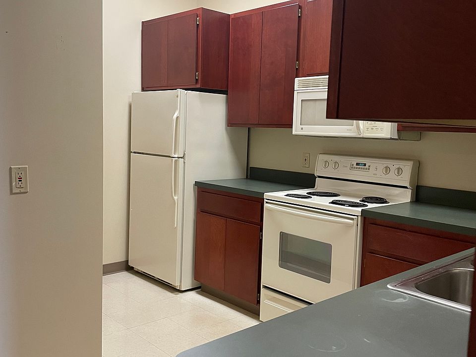 2nd image of 112 N Buckeye St APT 203