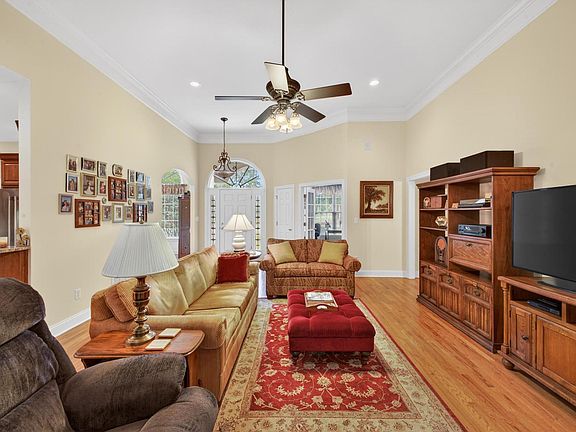 4th image of 169 Haddington Way