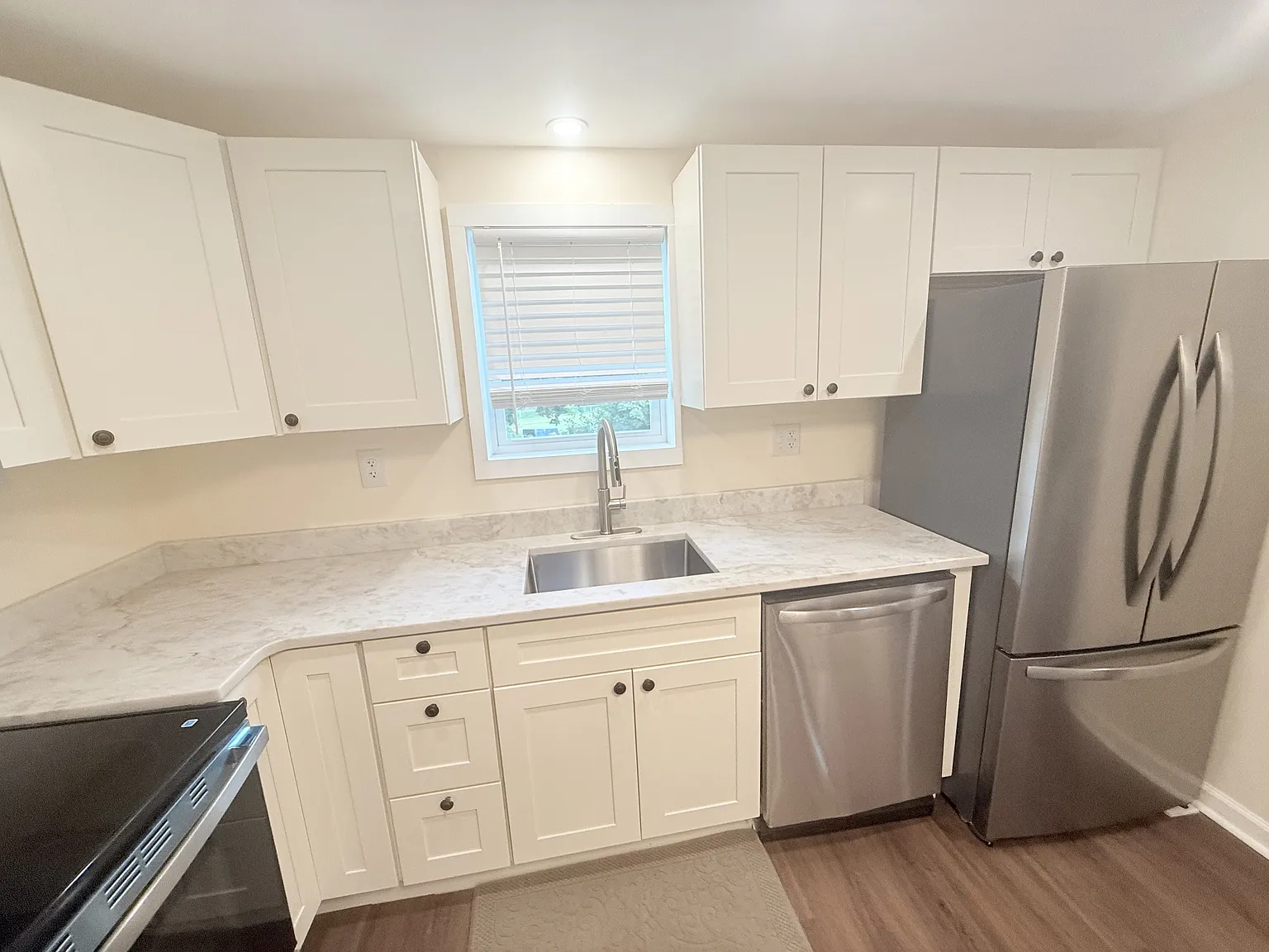420 Klockner Road - B — Photo 1
