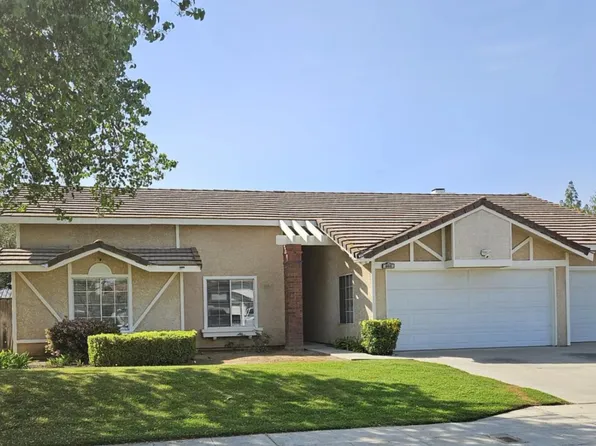 860 McArthur Ave, Clovis, CA 93611