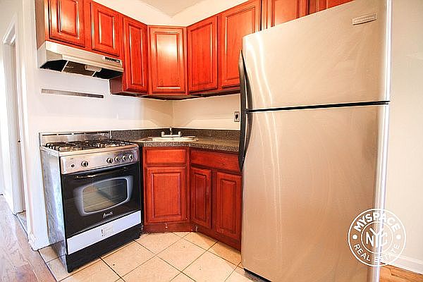 1st image of 166 Harman St #6U