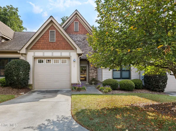 12 Elk Ridge Lane, Southern Pines, NC 28387
