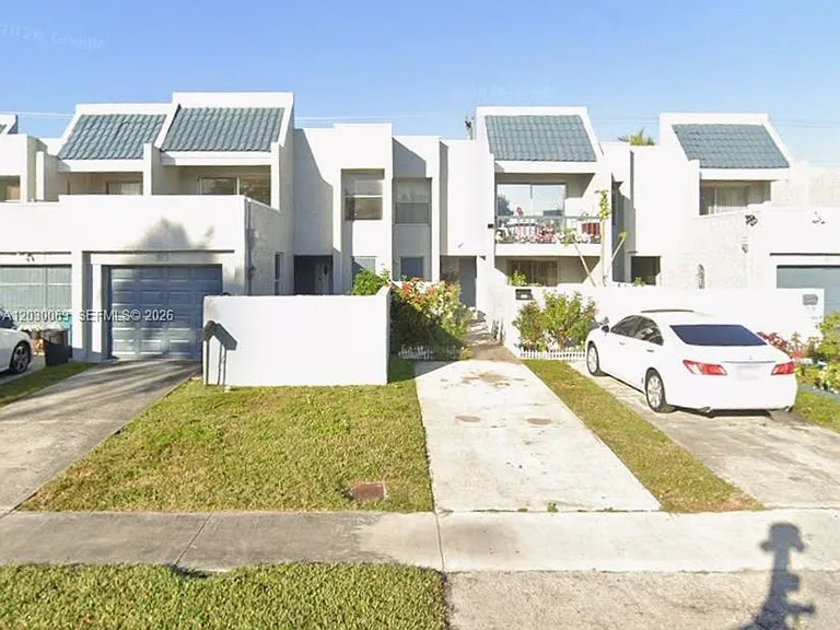 1817 NW 58th Ave #22 — Photo 5