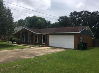 3511 Warwick St, Pascagoula, MS 39581