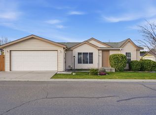 1609 Lantana Ave, Richland, WA