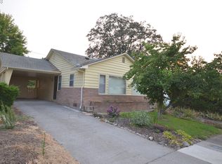 402 W 14th St, The Dalles, OR