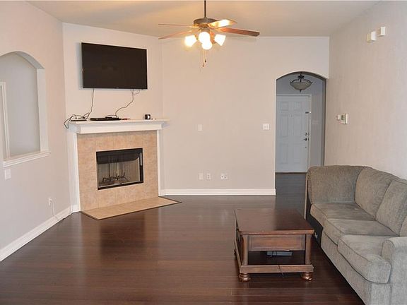 4th image of 3701 Vista Greens Dr