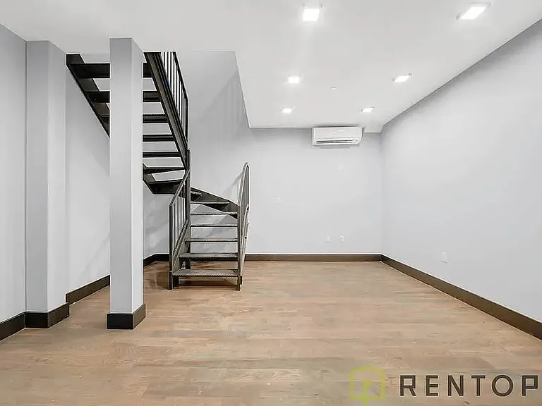 475 Grand St #3B — Photo 6