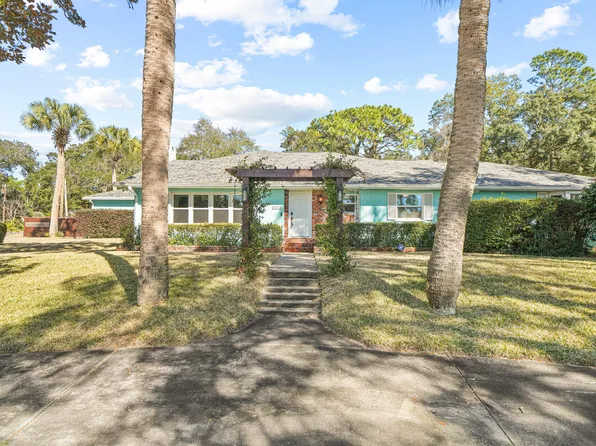 14 Longwood Dr, Shalimar, FL 32579