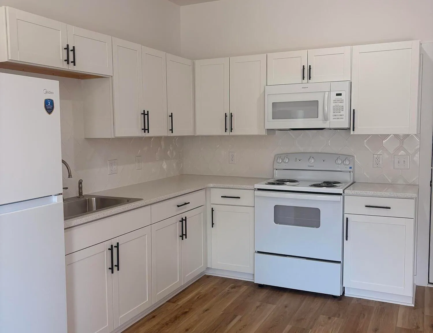 3 bed, 2.0 bath, $1,700 — Photo 4