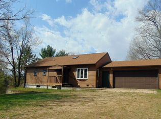 3193 W 3rd Ave, Oxford, WI 53952