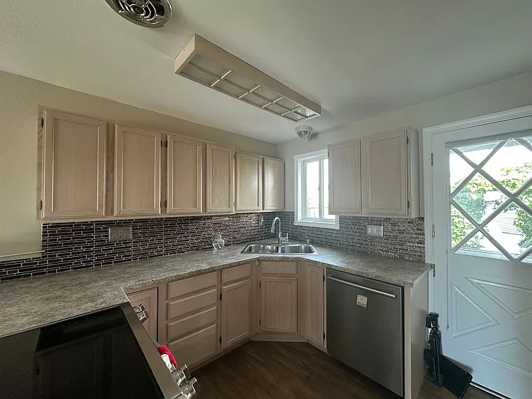 4038 Mayne Ln #13 — Photo 3
