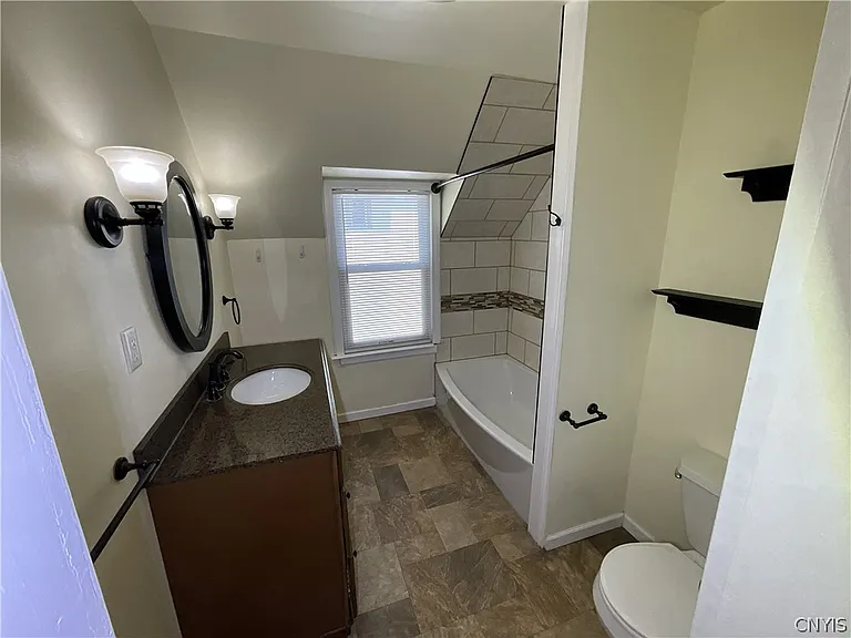 622 Sherman St — Photo 22
