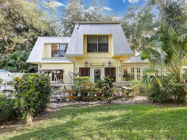 576 SW Rustic Circle, Stuart, FL 34997