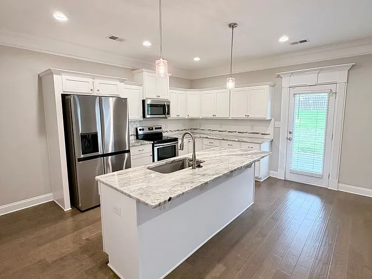 109 Taylor Leigh Ct — Photo 8