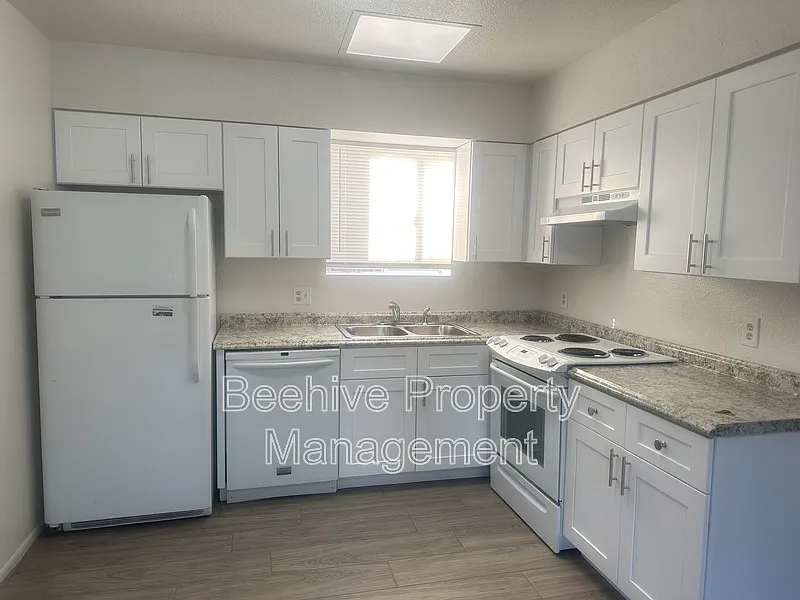 Building Photo - 539 1/2 E 2nd Ave #1