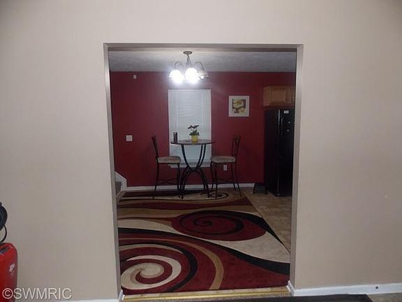 5th image of 1425 Prospect Ave SE