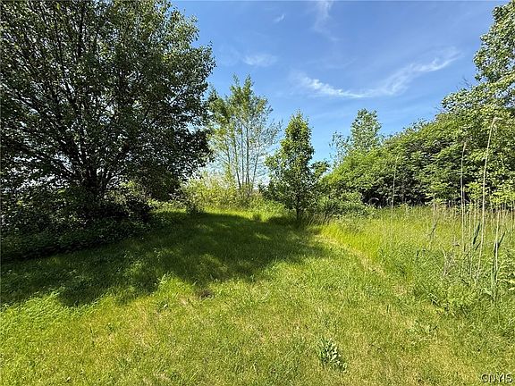 3rd image of 5774 S Bay Rd